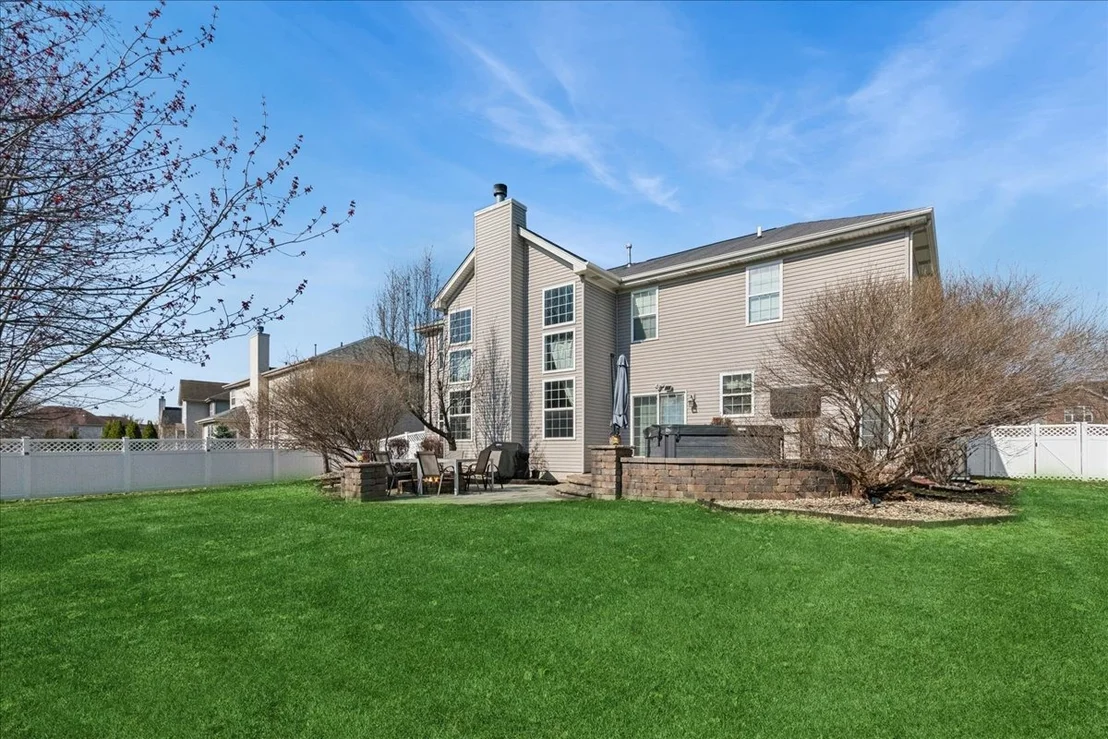 Photo of 1715 White Oak Lane