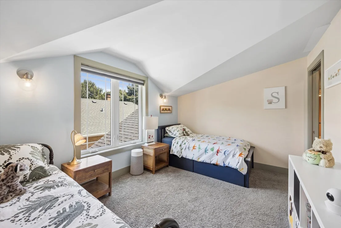 Photo of 212 Gage Road