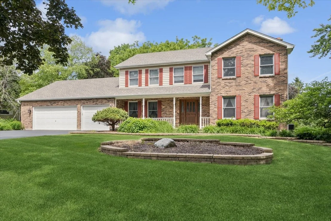 Photo of 39W550 Deerpath Road