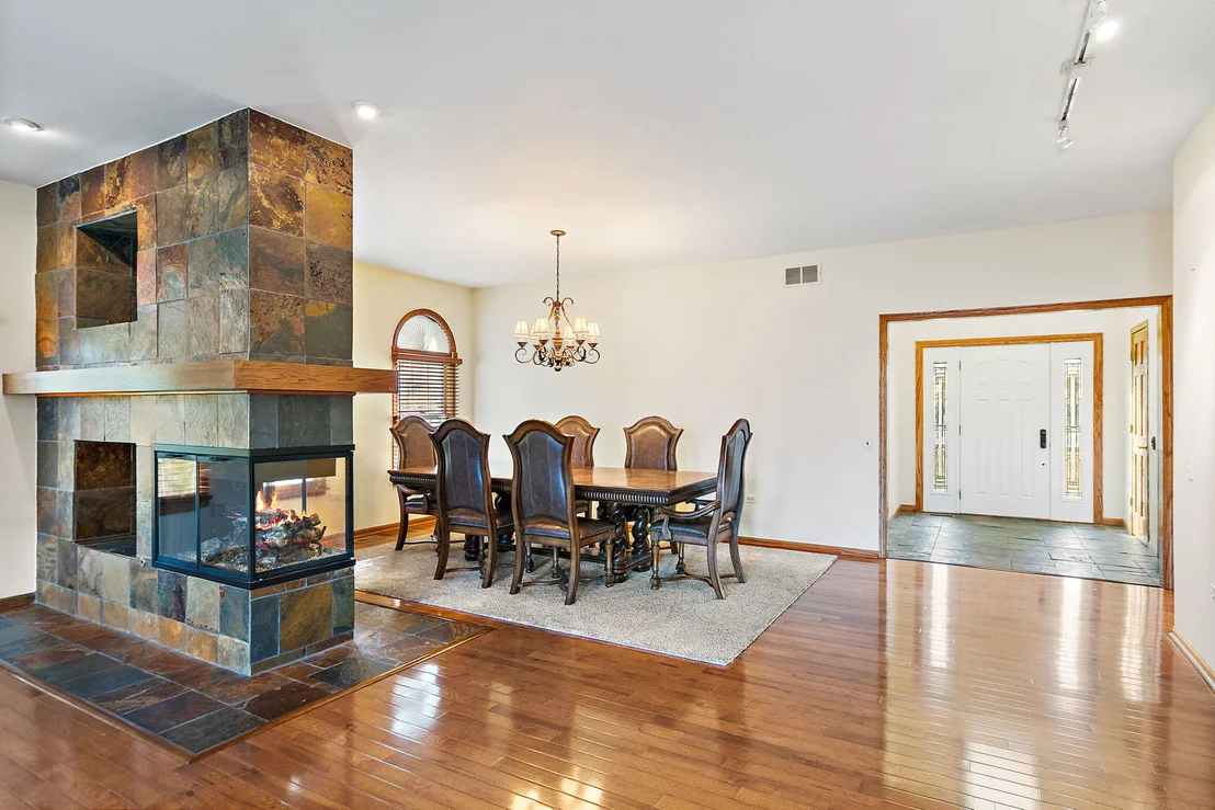 Photo of 2101 Burnham Court