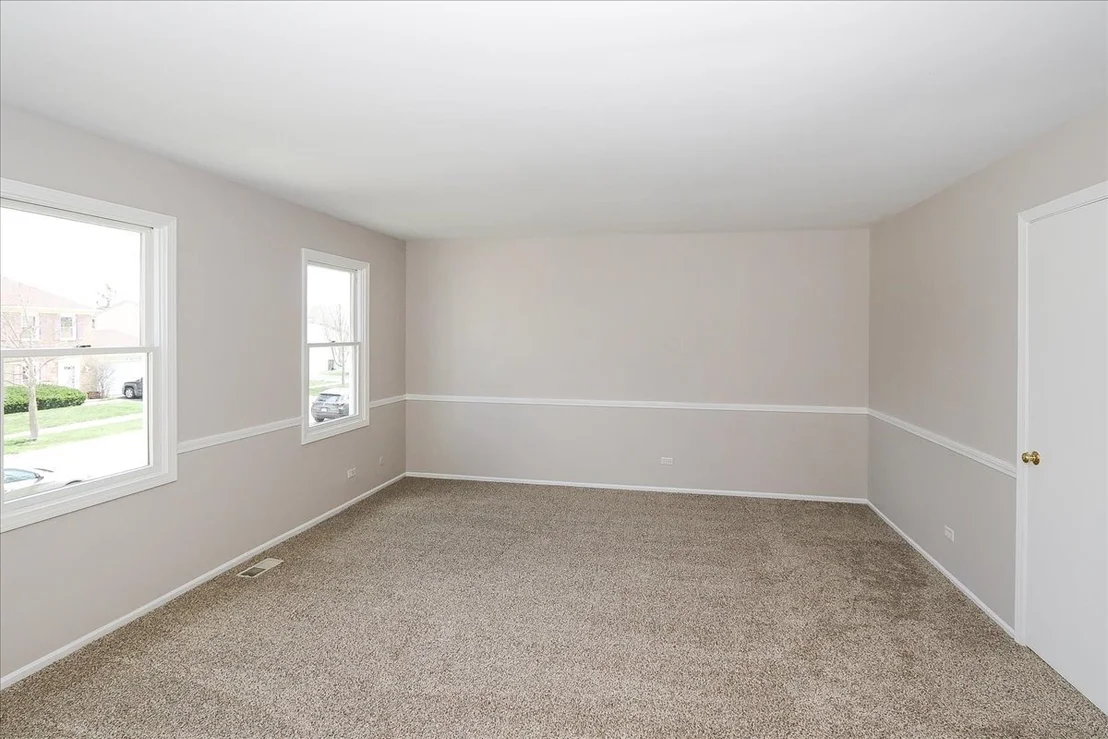 Photo of 4990 Lichfield Drive