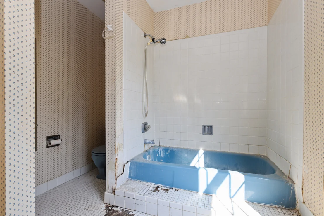 Photo of 130 Westhampton Court