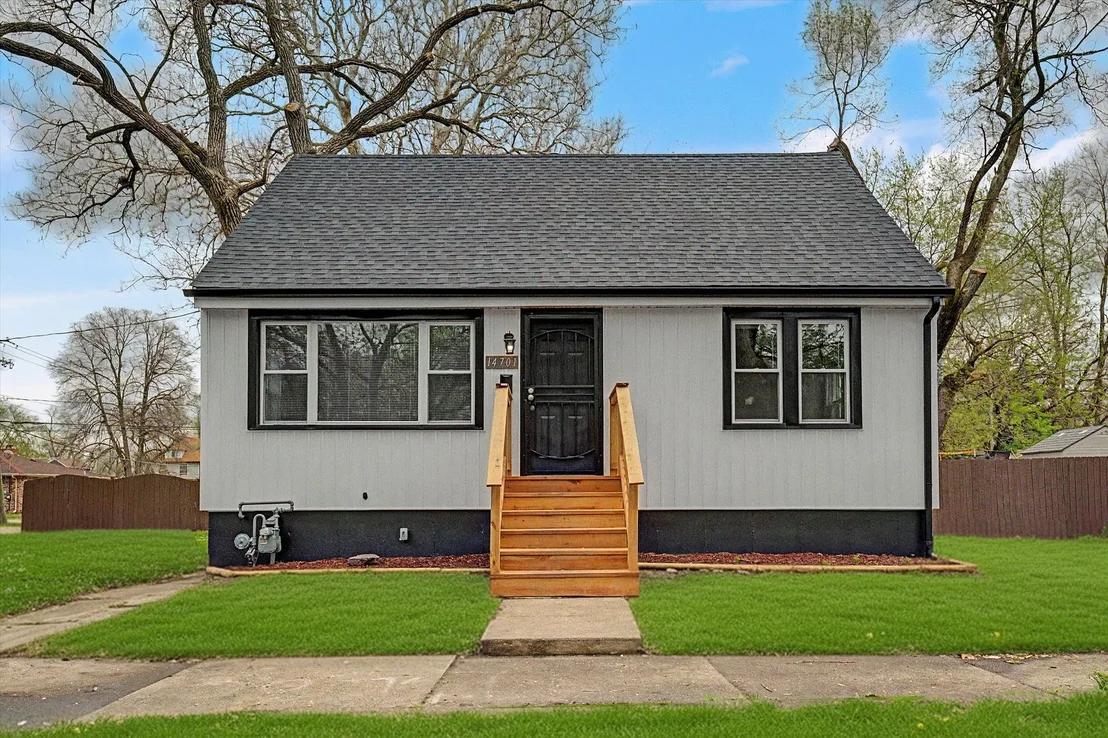 Photo of 14701 Beachview Terrace