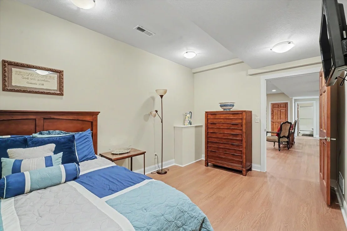 Photo of 1706 Mullikin Drive