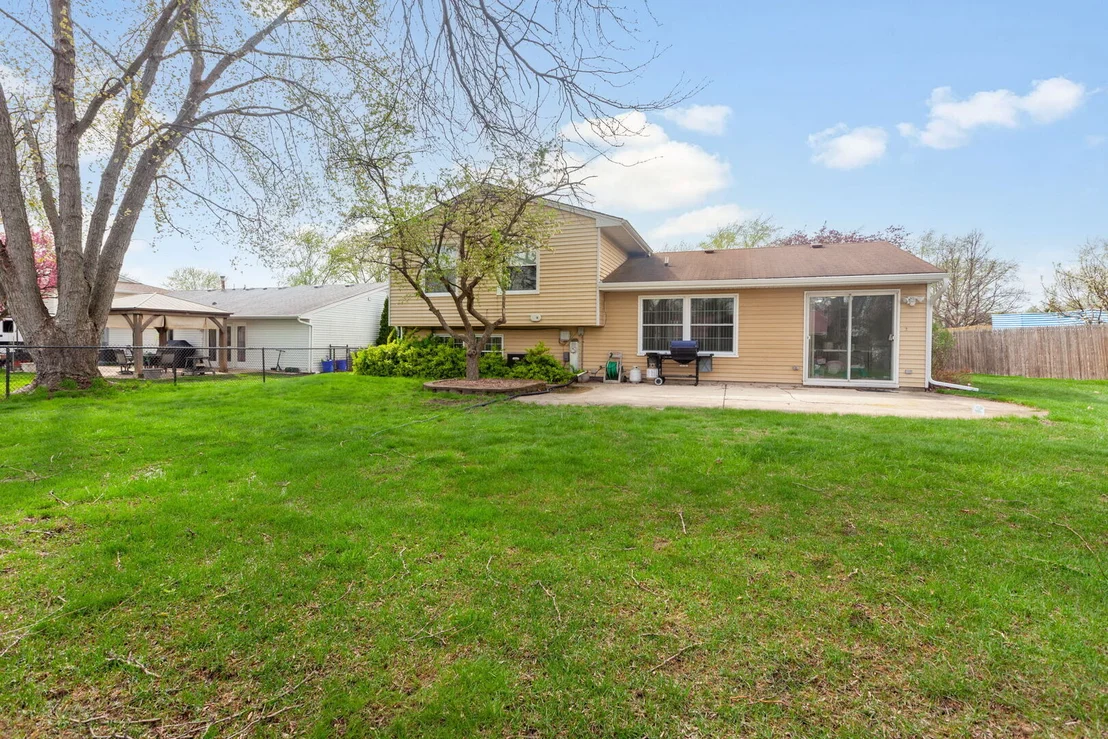 Photo of 935 Brower Drive