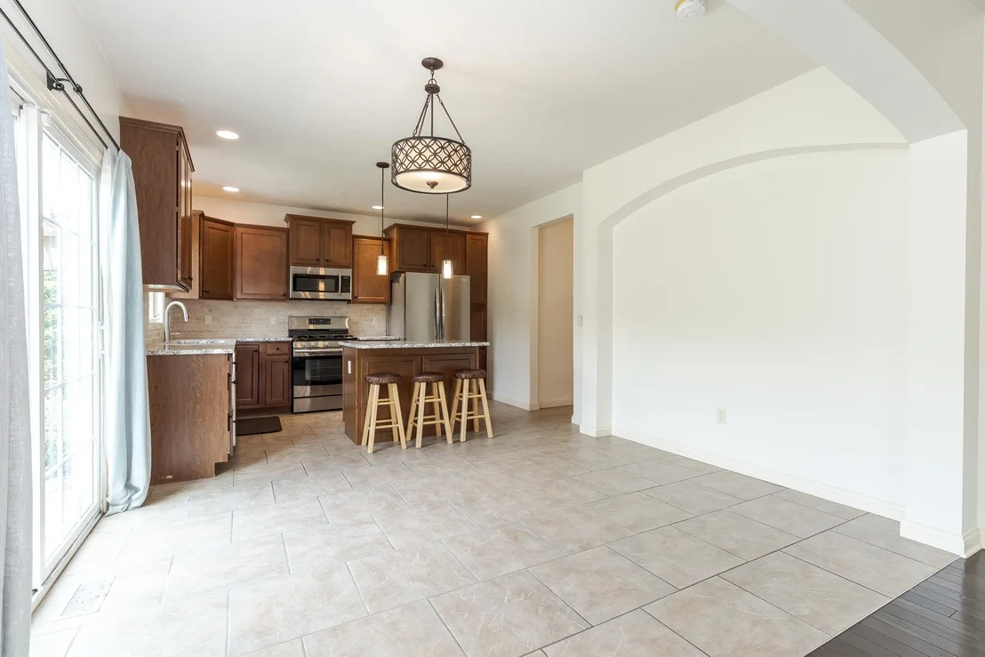 Photo of 1219 Longford Lane