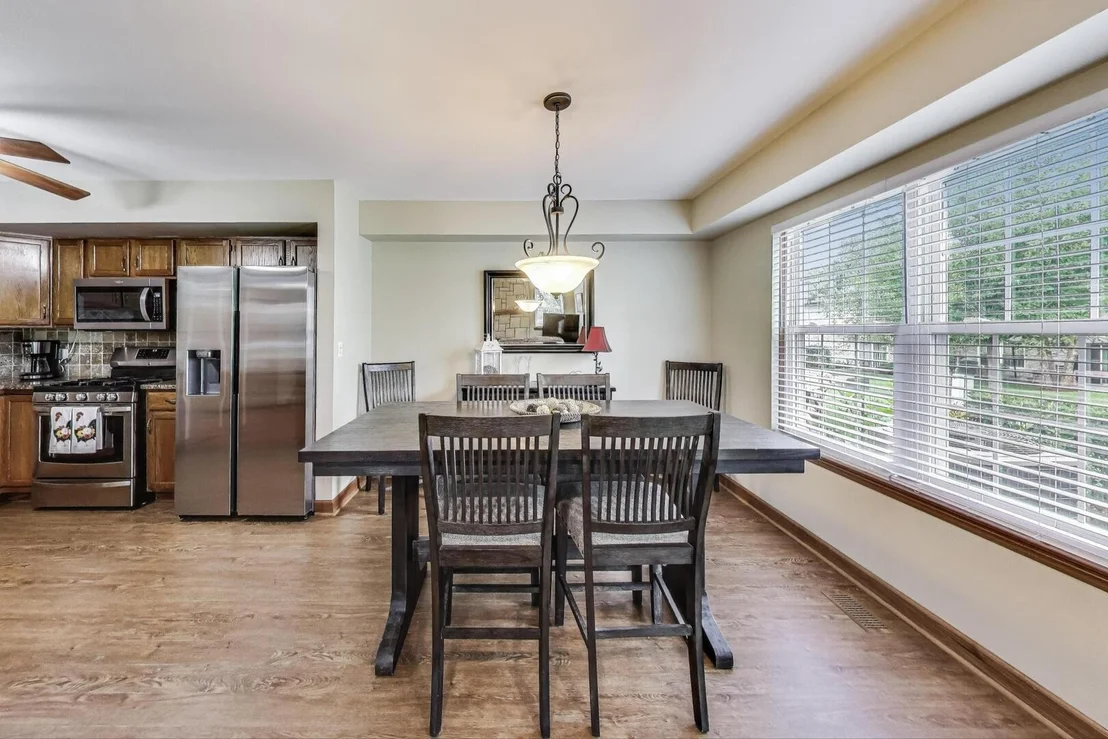Photo of 659 N Meadows Boulevard N