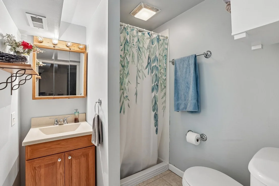Photo of 523 Maplewood Drive
