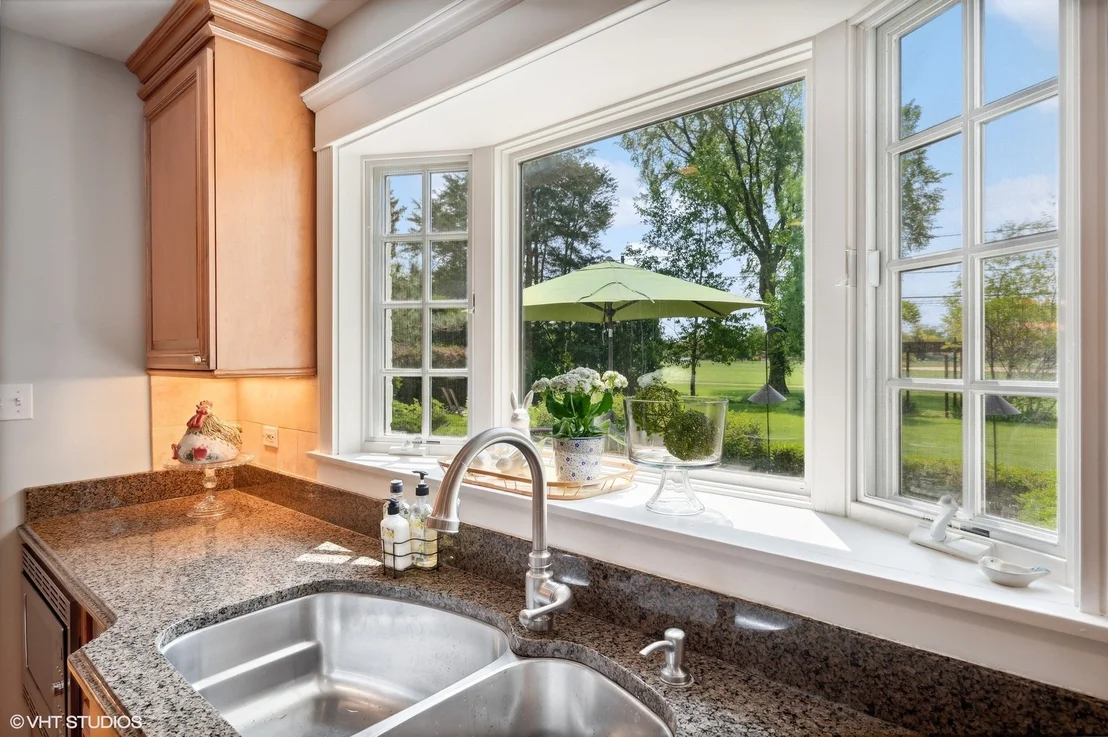 Photo of 2547 Marian Lane