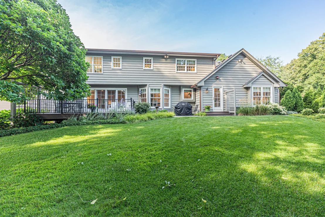 Photo of 991 Huntleigh Drive