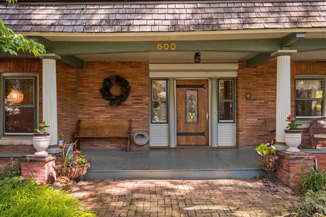 Photo of 600 Central Avenue