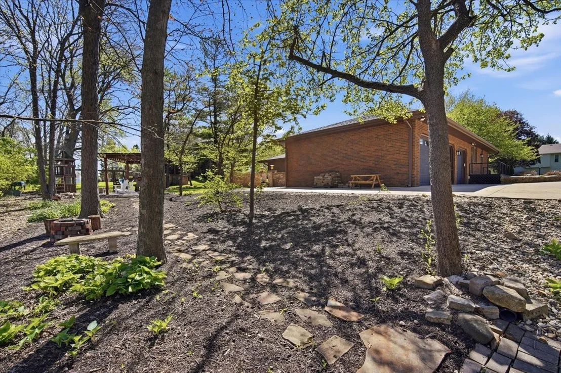 Photo of 19316 Nottingham Drive