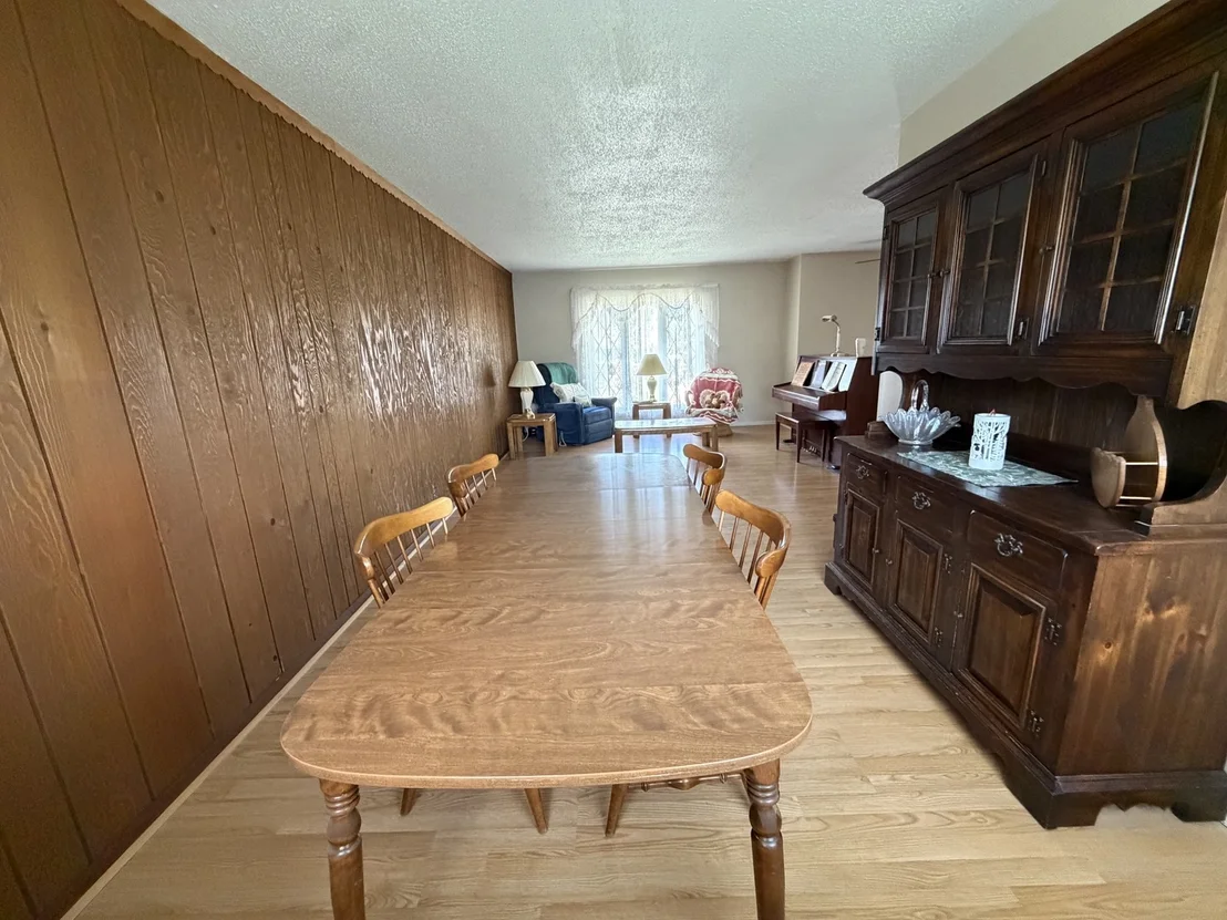 Photo of 613 Wicker Avenue