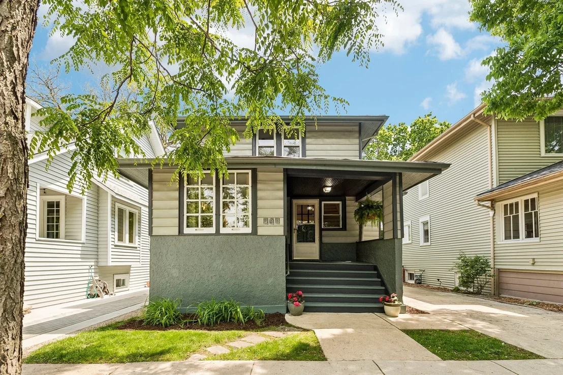 Photo of 848 Carpenter Avenue