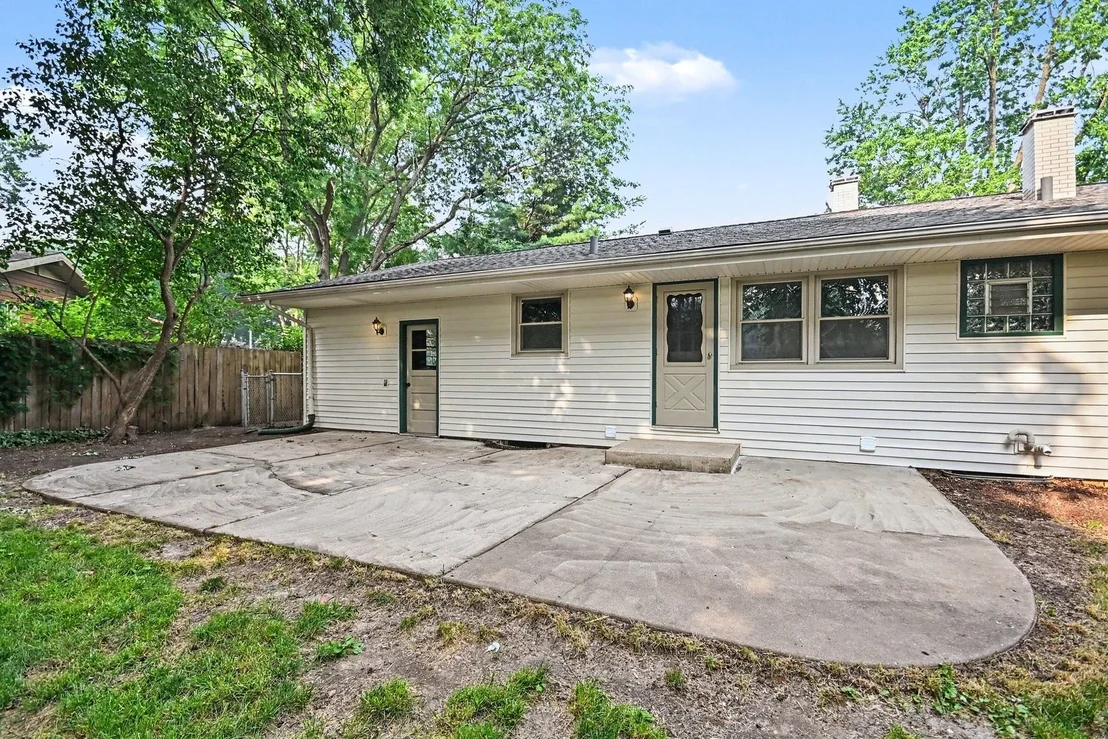 Photo of 209 Maureen Drive