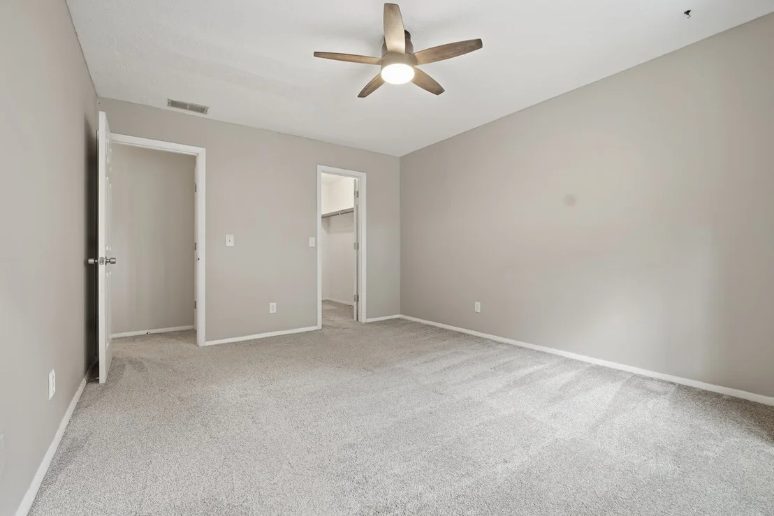 Photo of Unit A at 1532 Hunt Drive