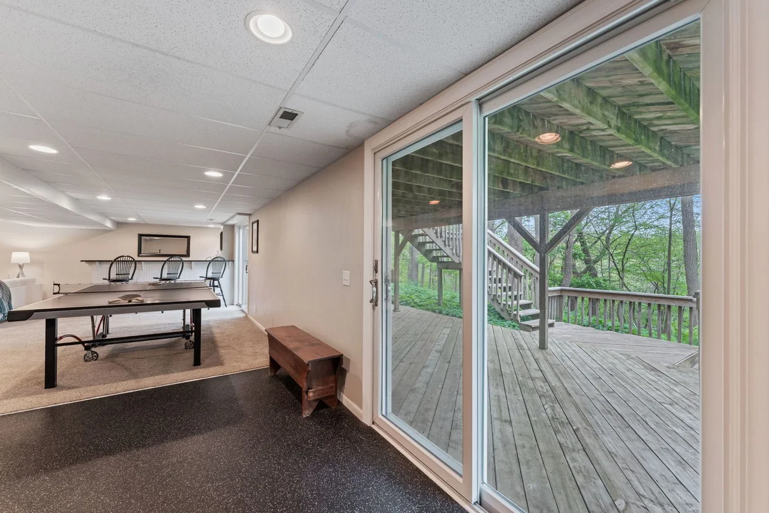 Photo of 635 Oakview Drive