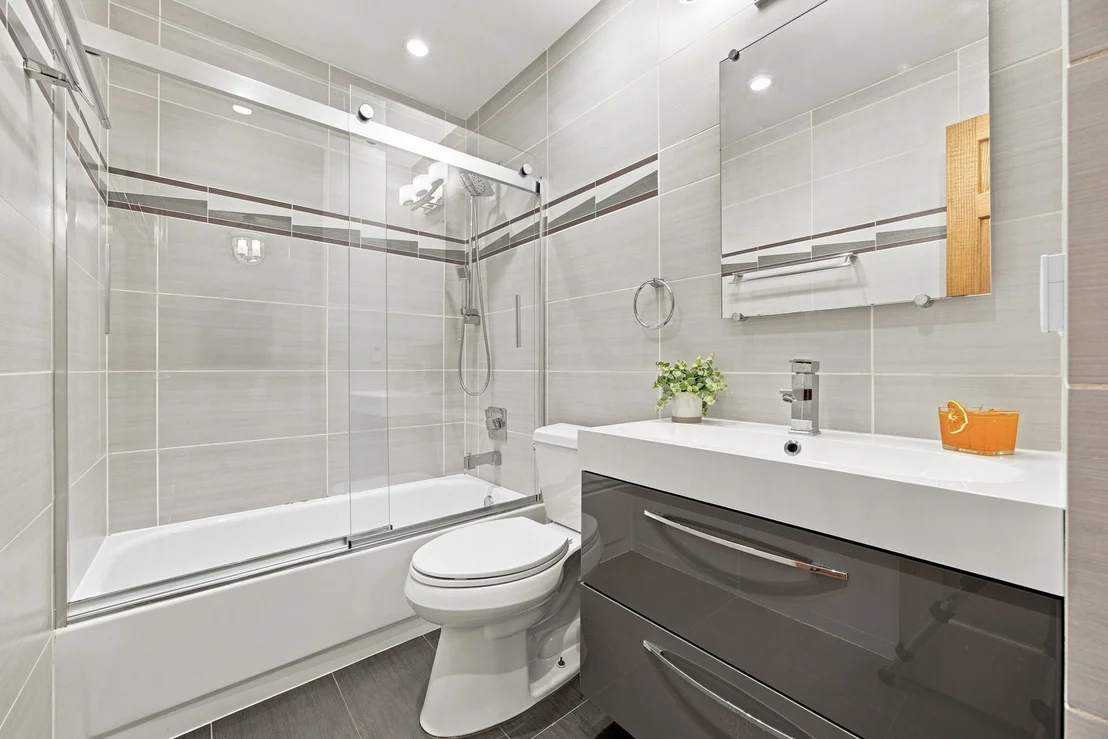 Photo of 232 Pepperidge Circle
