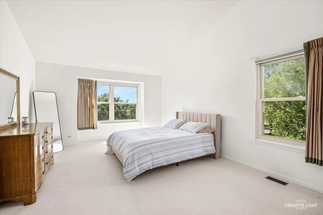 Photo of 109 Bobolink Drive