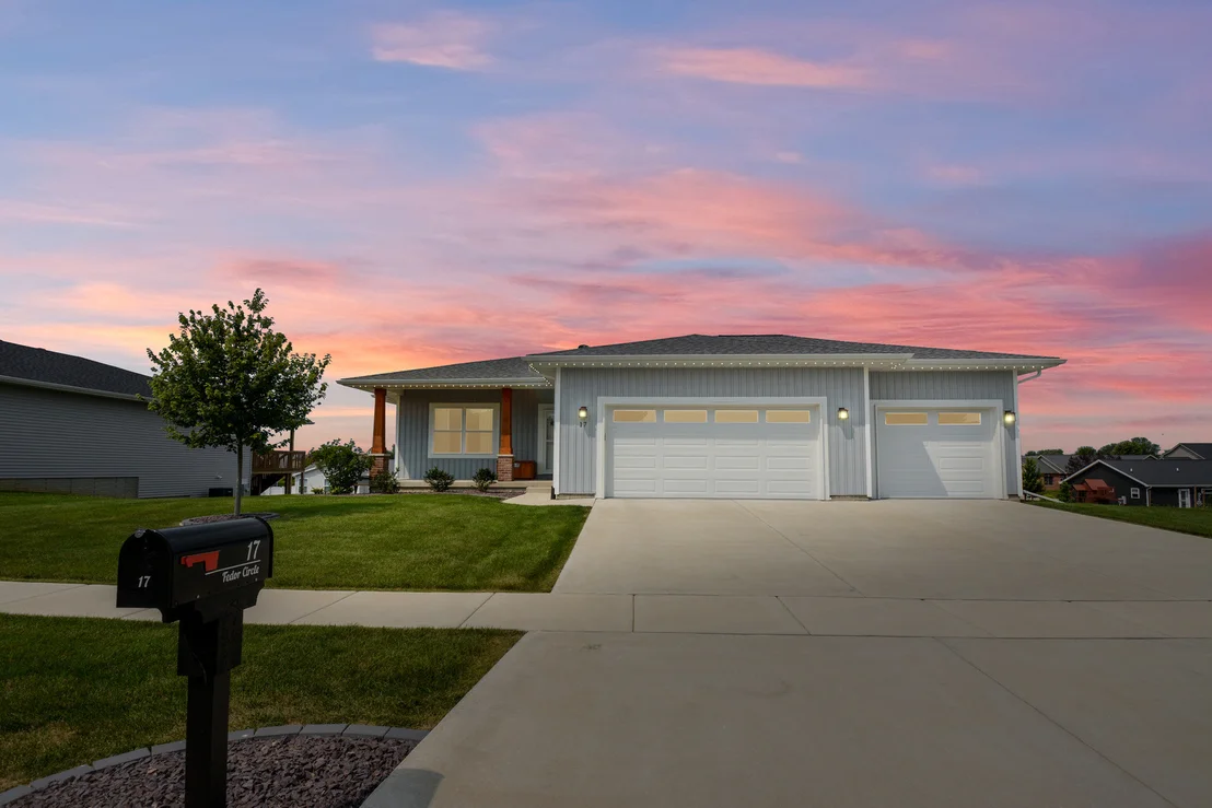 Photo of 17 Fedor Circle
