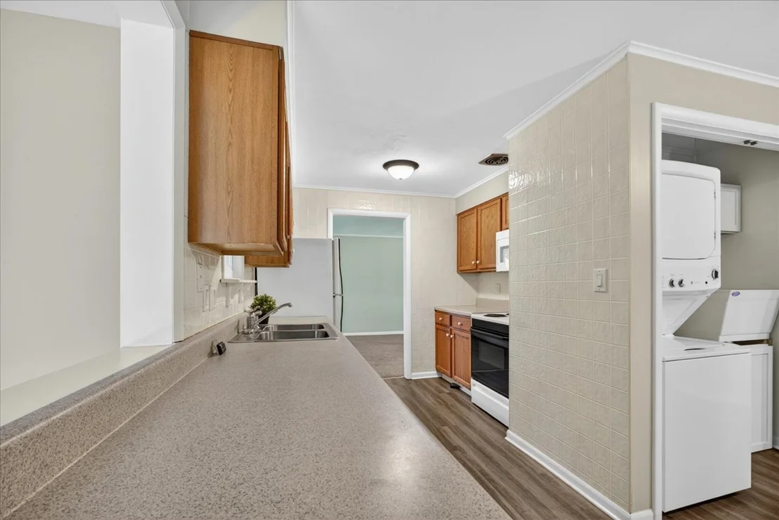 Photo of 3735 Highcrest Road