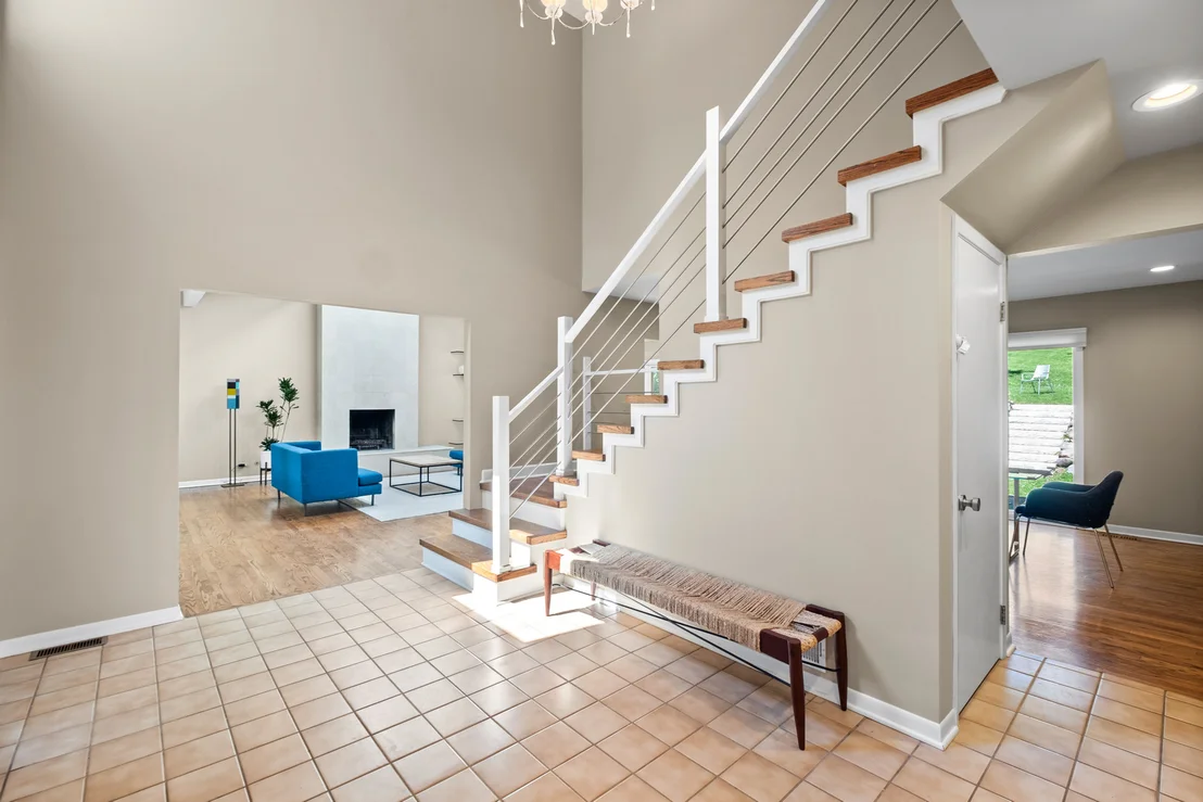 Photo of 559 Hillside Drive
