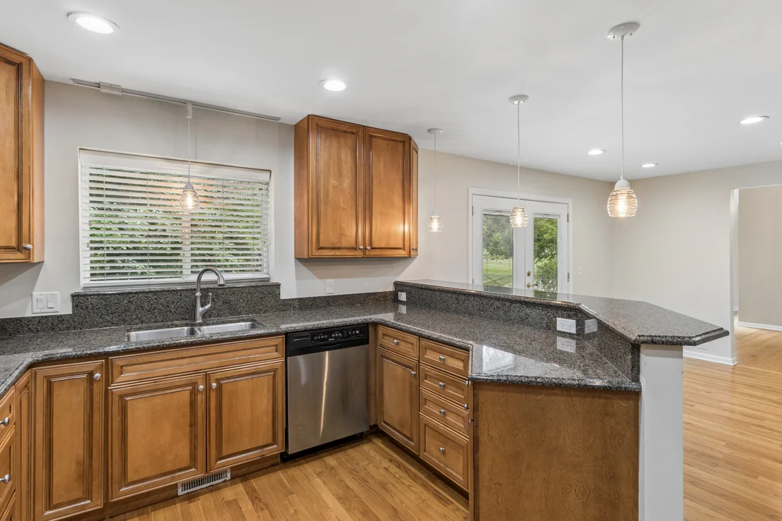 Photo of 356 WINDSOR Lane