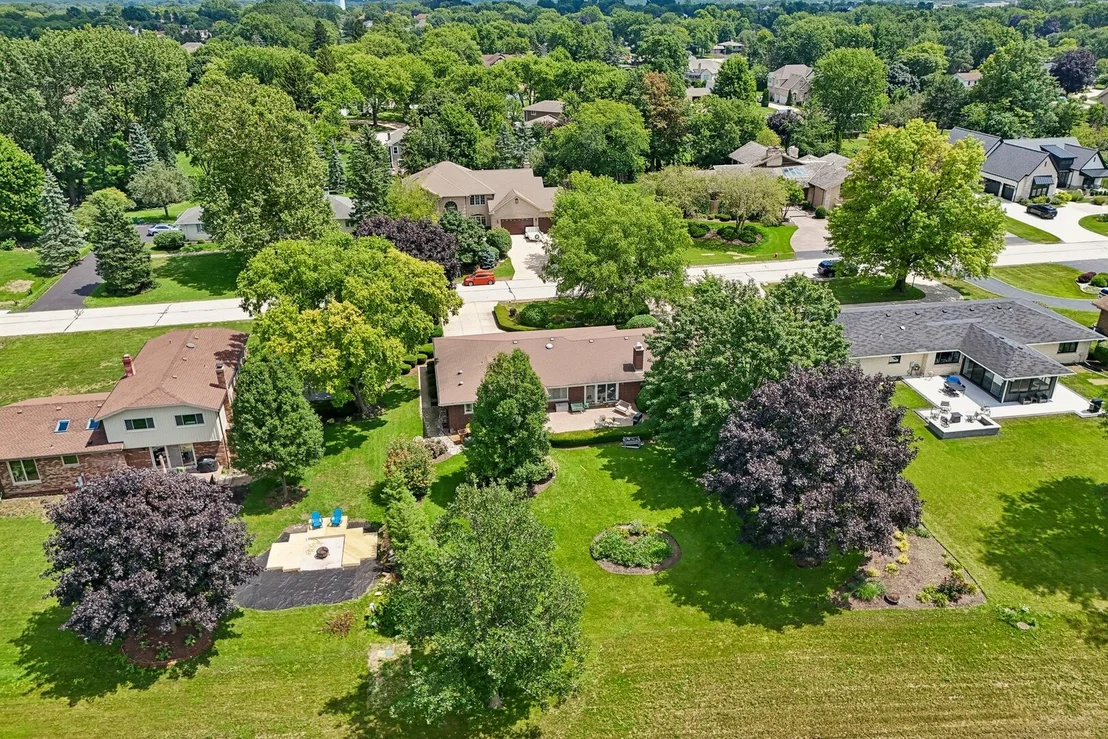 Photo of 252 Cardinal Drive