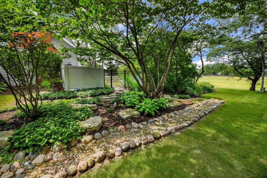 Photo of 571 Apple River Drive