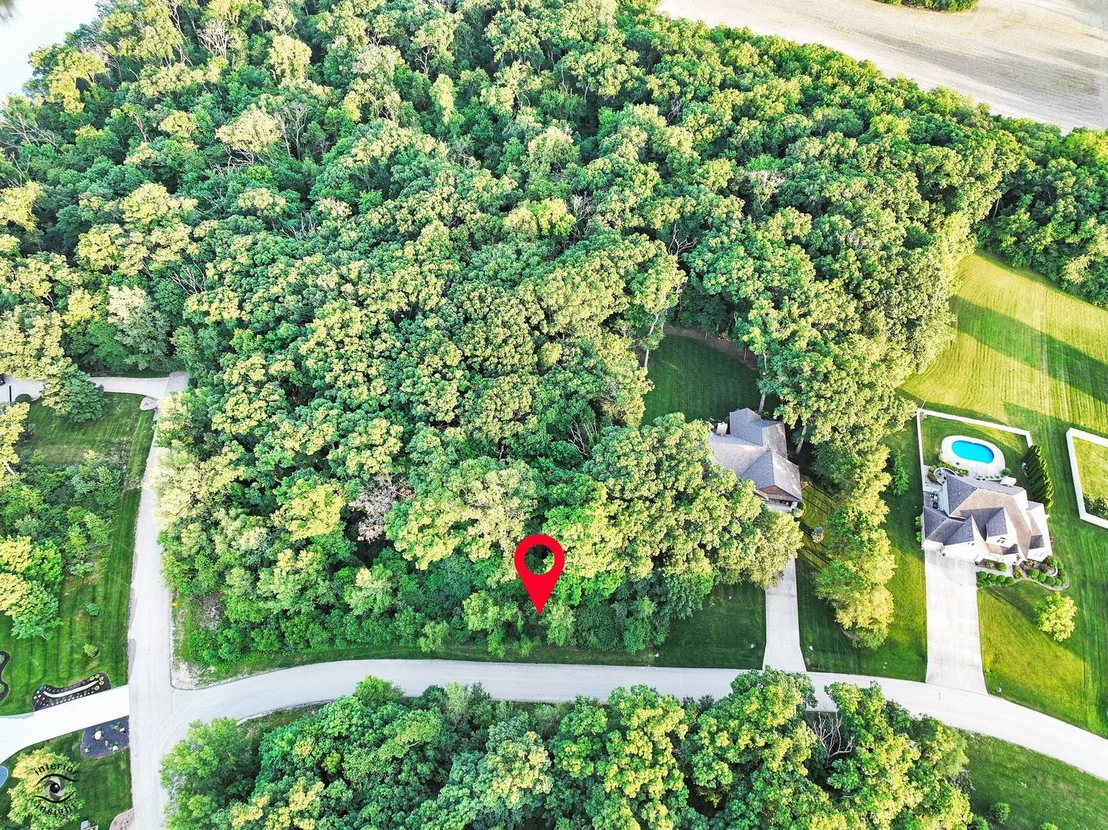 Photo of 1268 Deer Path