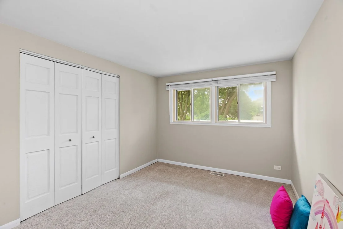 Photo of 321 Desmond Drive