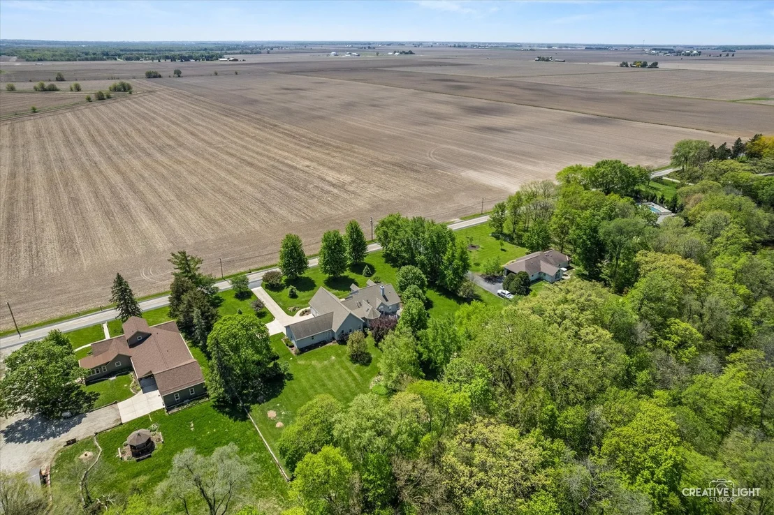 Photo of 16073 Burr Oak Road