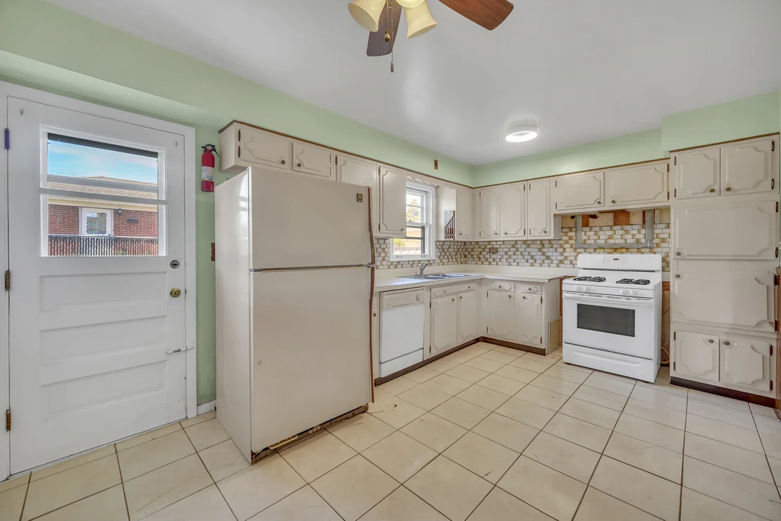 Photo of 36 S Highview Avenue