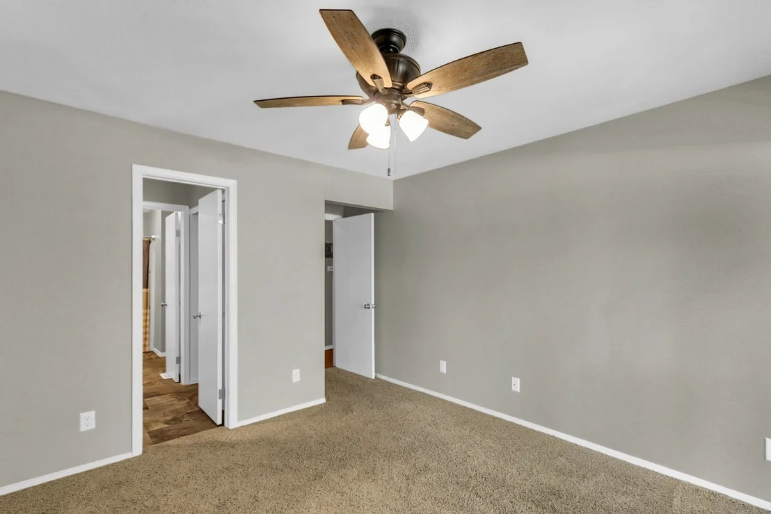 Photo of Unit 2138 at 2138 Harbortown Circle
