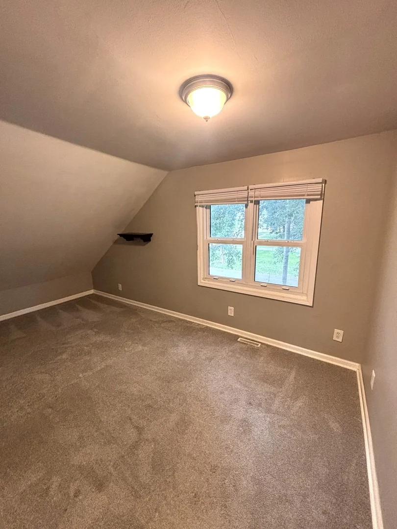 Photo of 2276 Manchester Road
