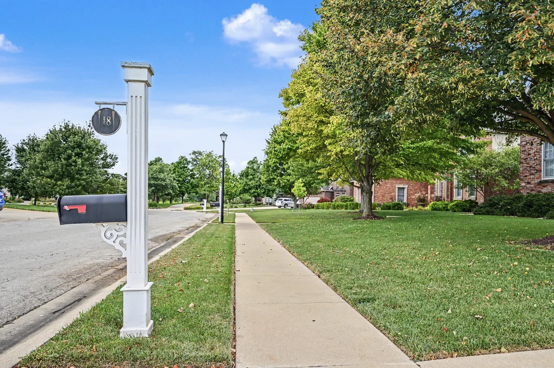 Photo of 18 Stonebrook Court