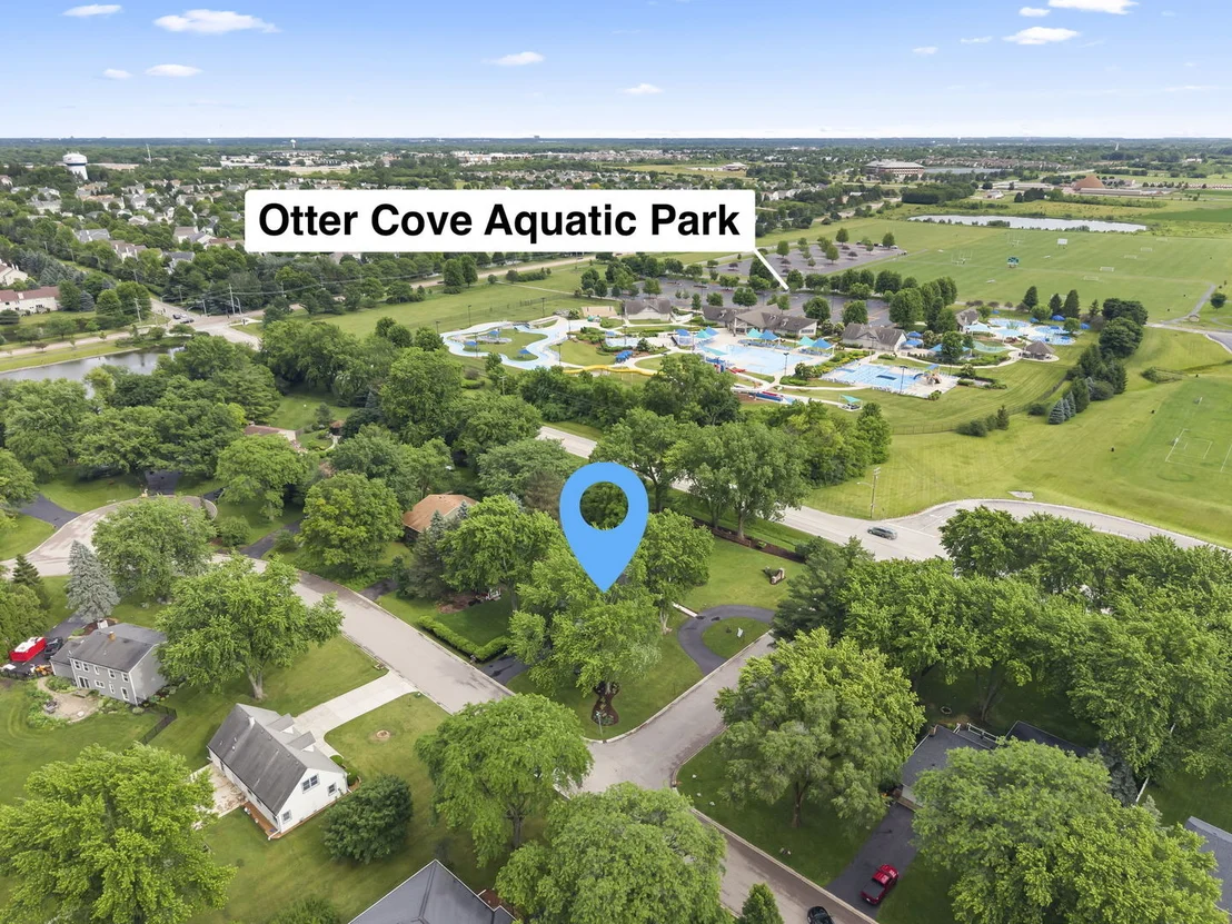 Photo of 3N149 Lynn Drive