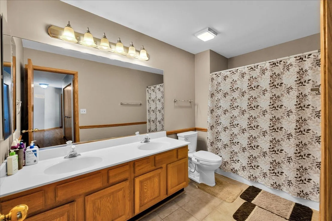 Photo of 1421 Notting Hill Road
