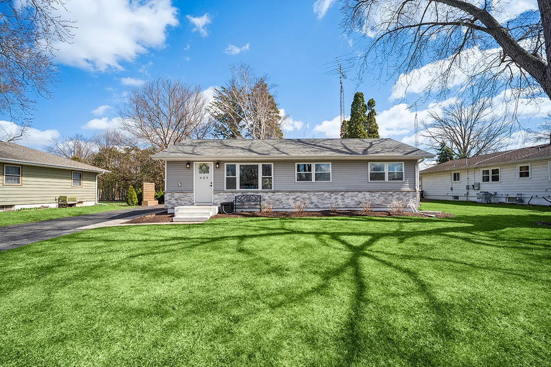 Photo of 425 Kishwaukee Street