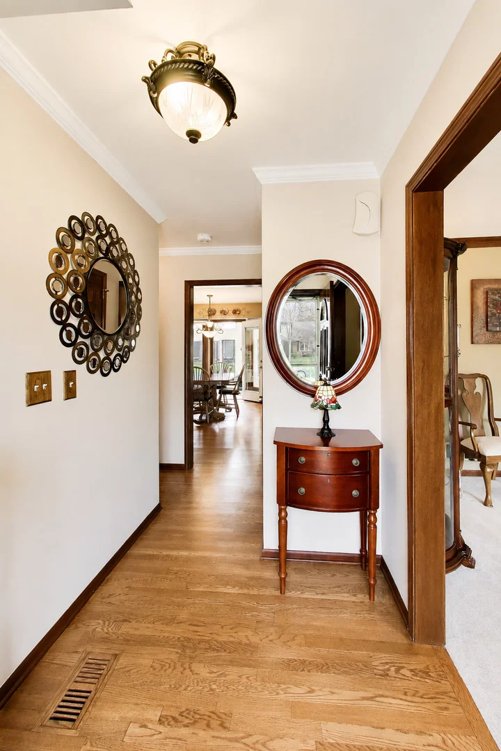 Photo of 1265 N Scarlet Drive