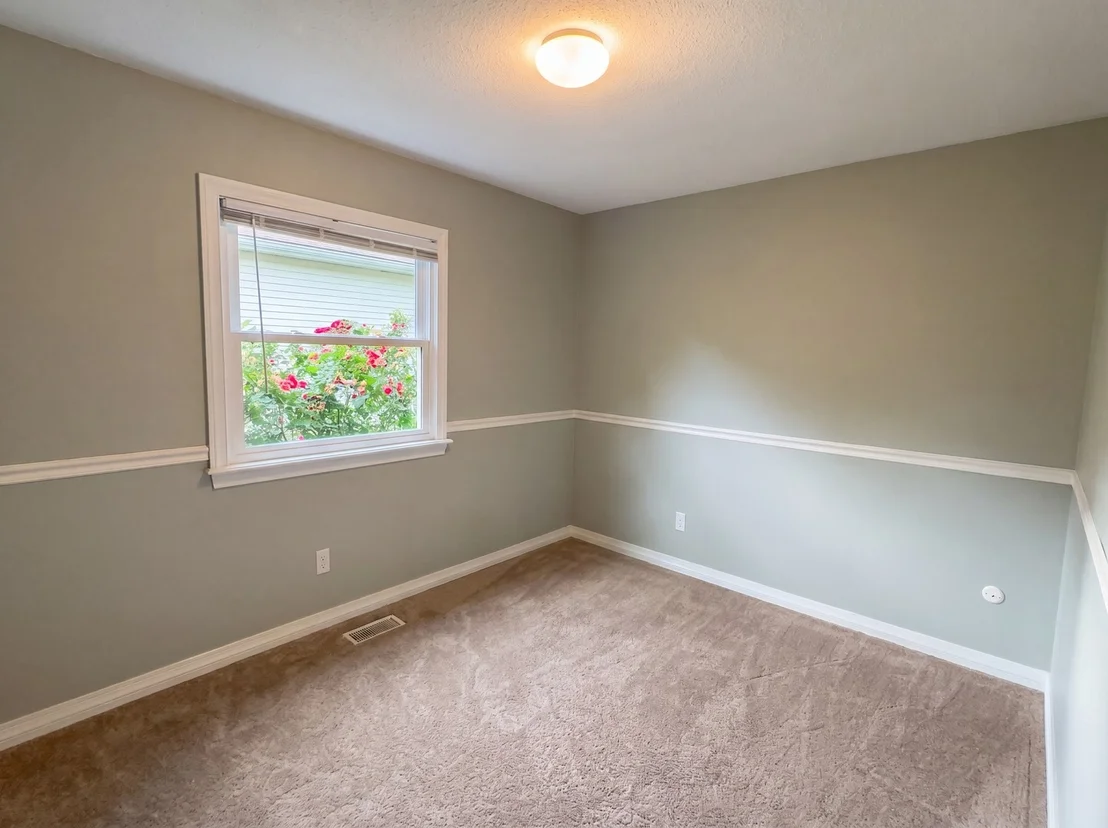 Photo of 1901 Summit Drive SE