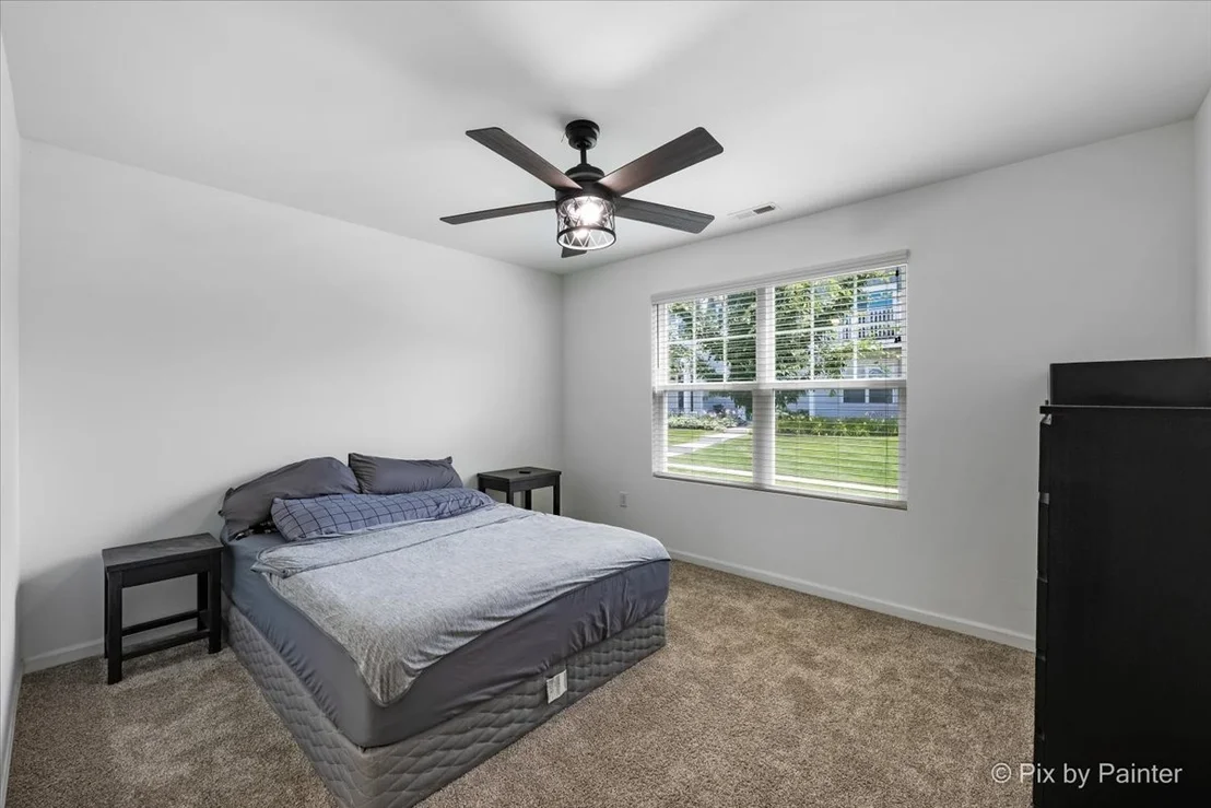 Photo of 466 Comstock Road
