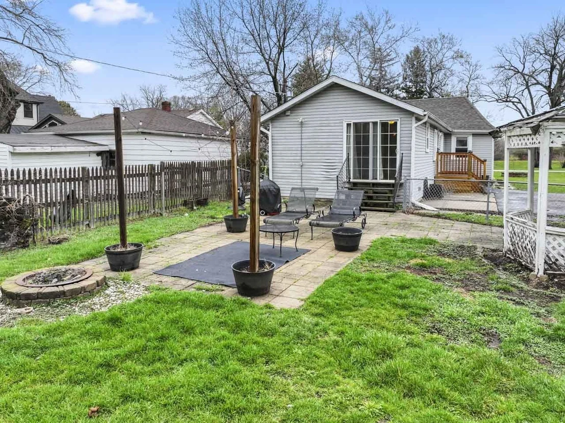 Photo of 4616 River Drive
