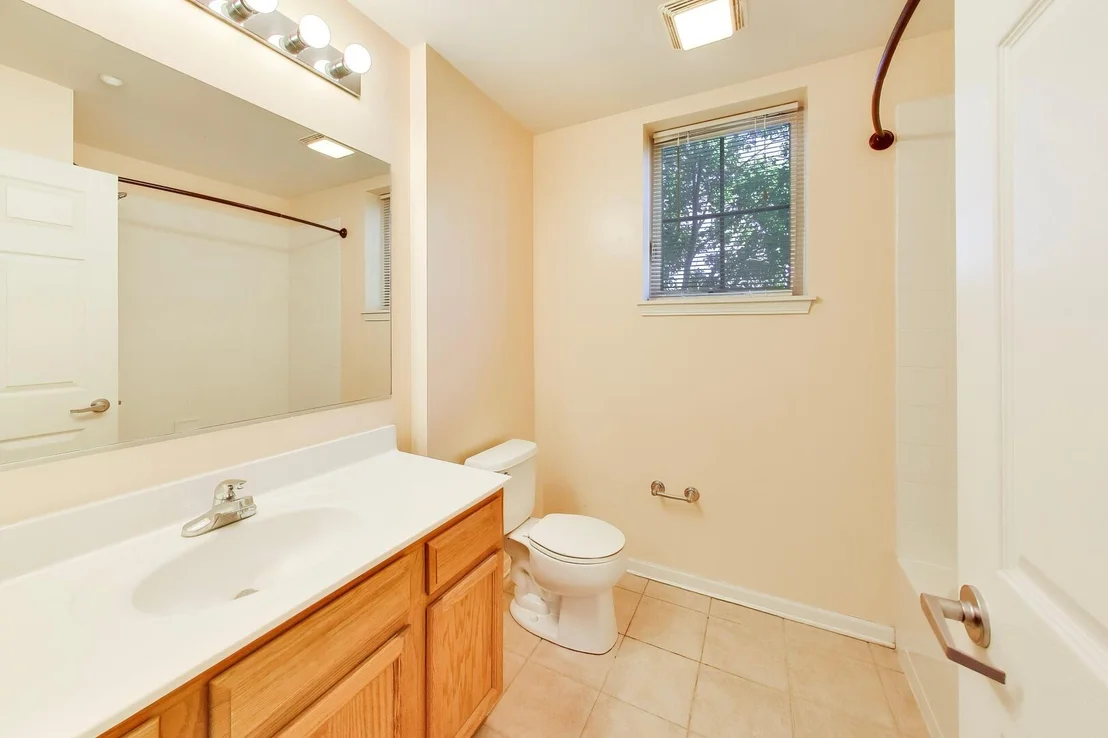 Photo of Unit 307 at 511 Prestwick Lane