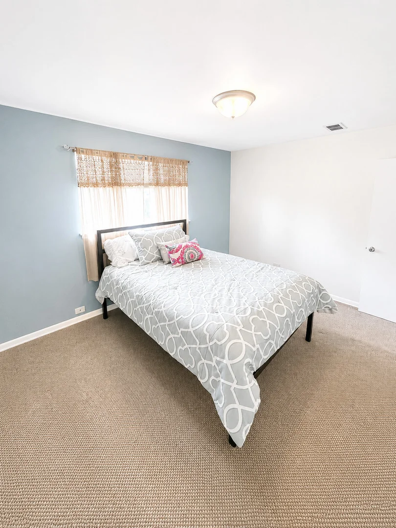 Photo of Unit D at 813 Valley Stream Drive
