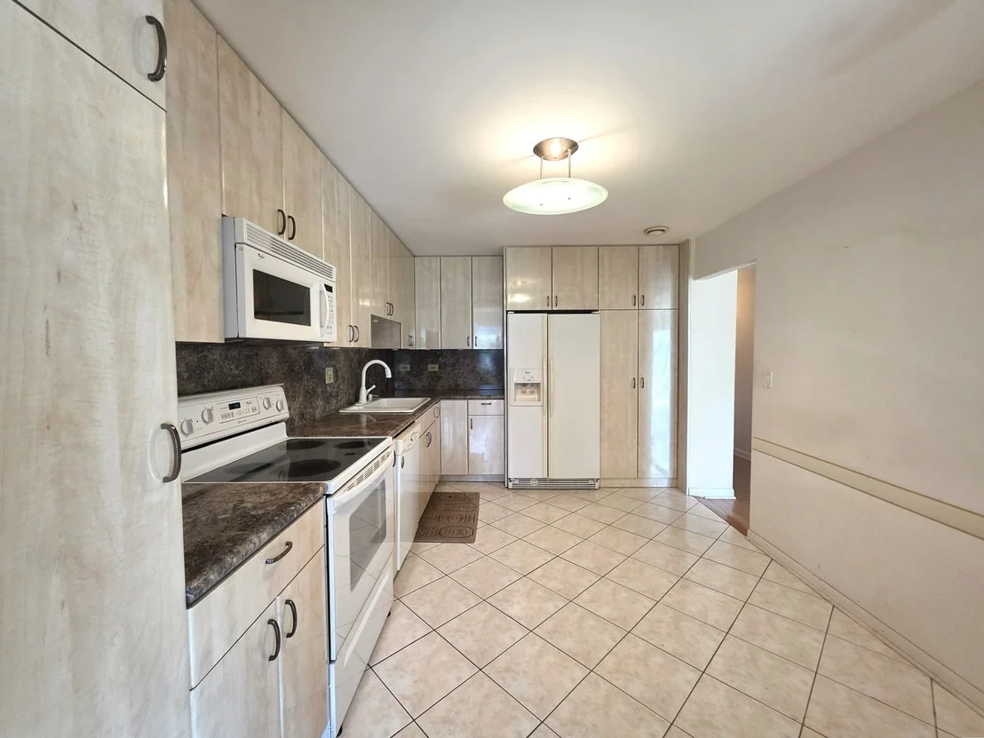 Photo of 703 MALLARD Lane