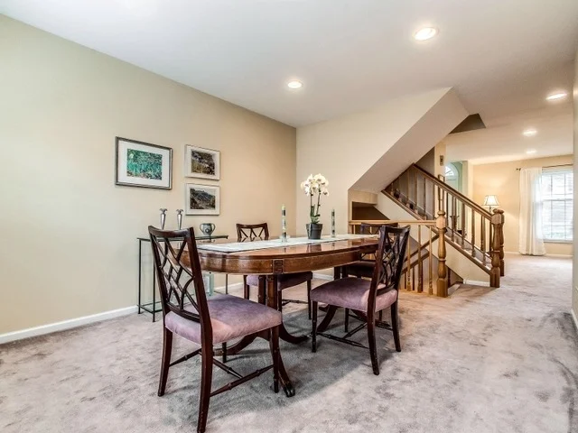 Photo of 9022 FORESTVIEW Avenue