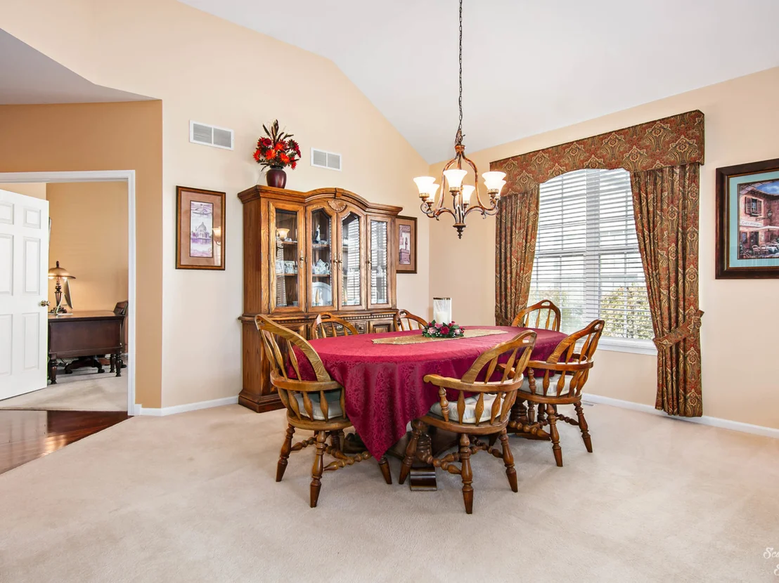Photo of 847 Beech Drive
