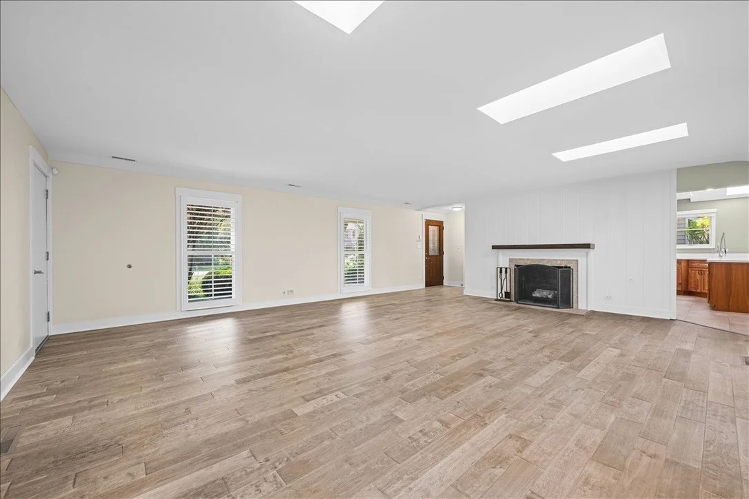 Photo of 320 Thackeray Lane