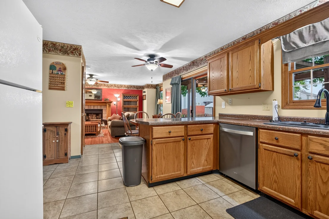 Photo of 1208 Royal Pointe Drive